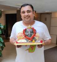 He made his own Ganpati's idol on Ganesh Chaturthi which shows his concern about the environment.